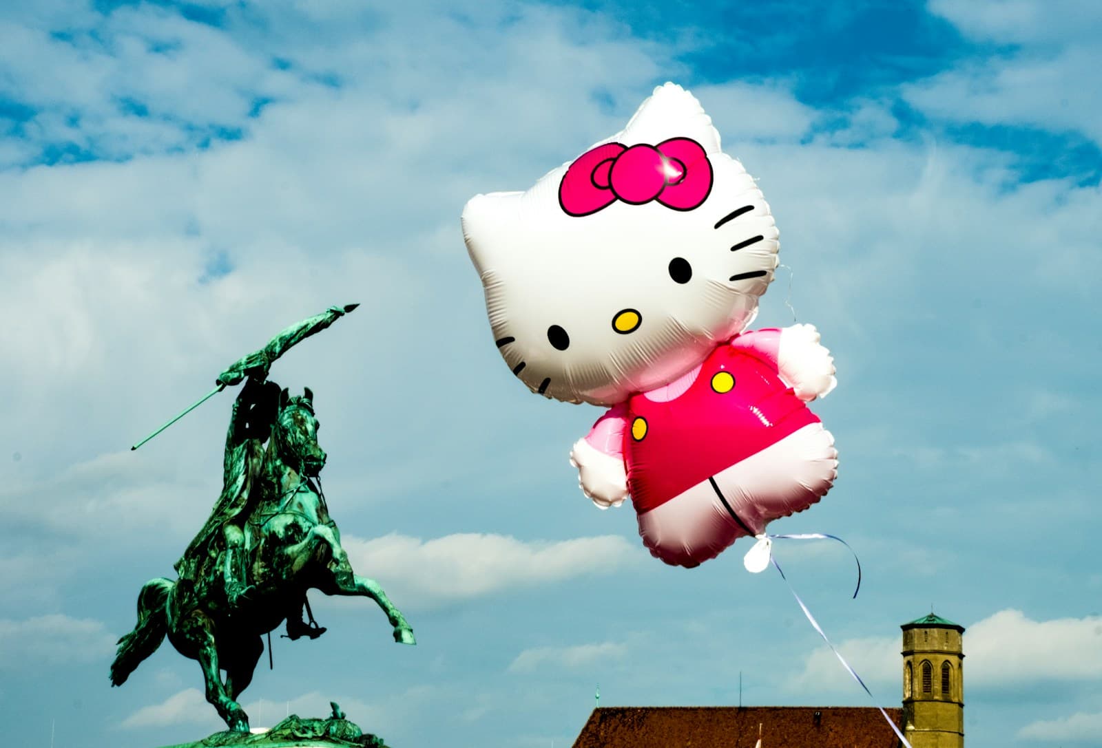 Hello Kitty J2B